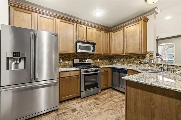 $2,695 | 6836 Livorno Lane, Frisco, TX 75034