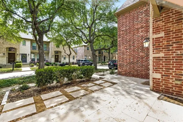 $2,695 | 6836 Livorno Lane, Frisco, TX 75034