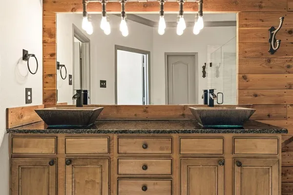 $2,695 | 6836 Livorno Lane, Frisco, TX 75034