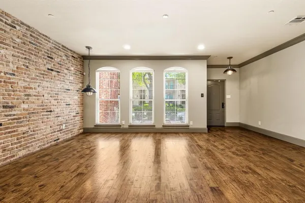 $2,695 | 6836 Livorno Lane, Frisco, TX 75034