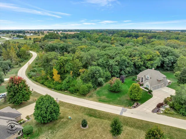 an aerial view of a yard