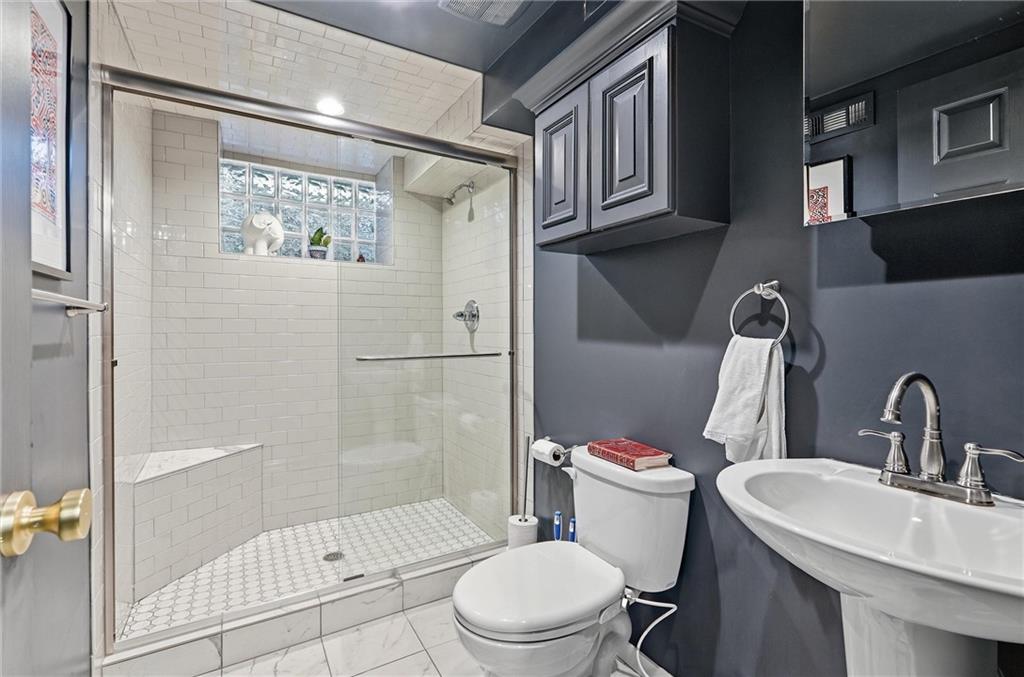 5545 Canterbury Road Fairway, KS 66205 - Photo 38 of 51 Gallery Image 38