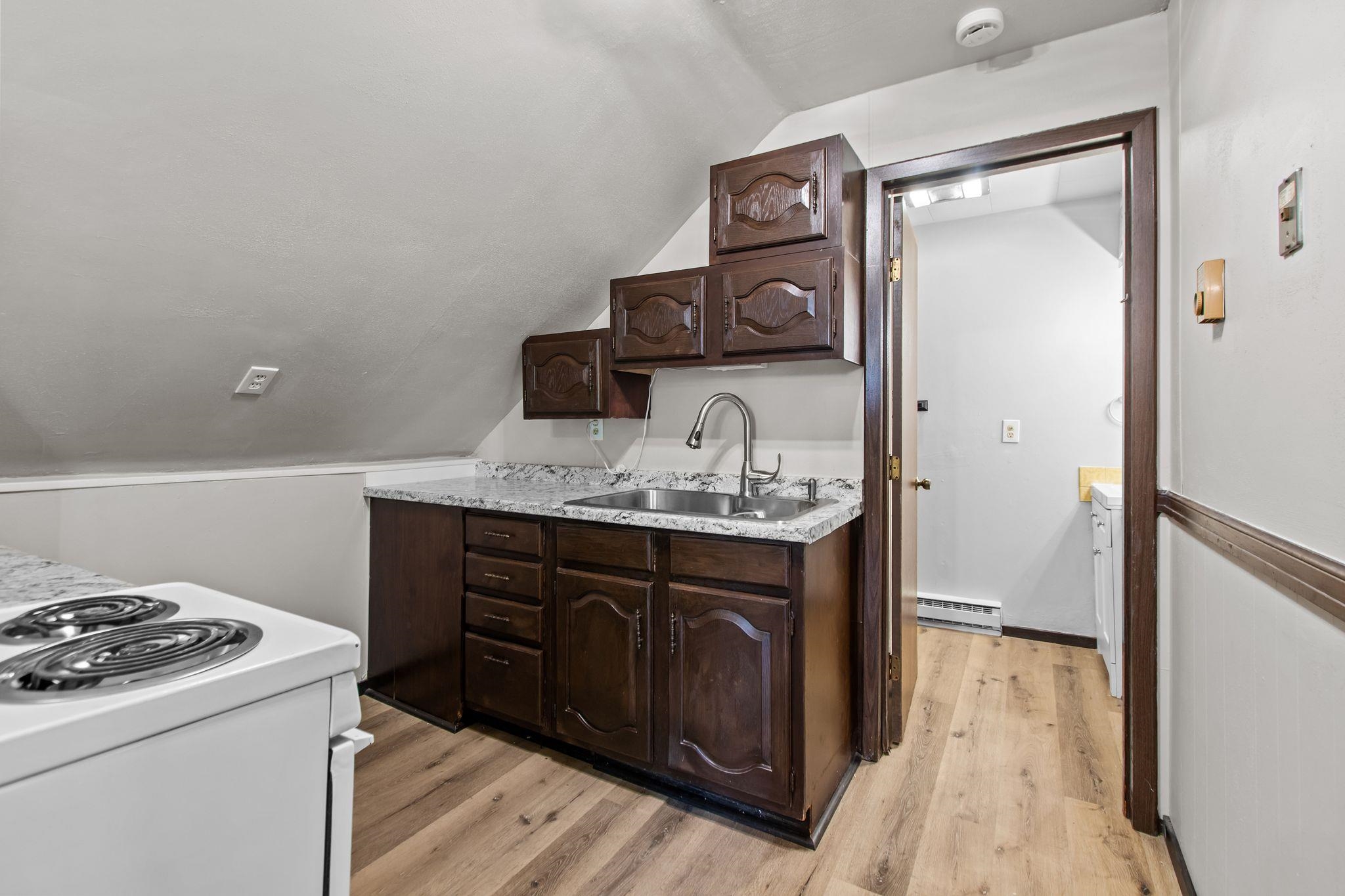 1903 East Apple Creek Road Appleton, WI 54913 - Photo 11 of 59