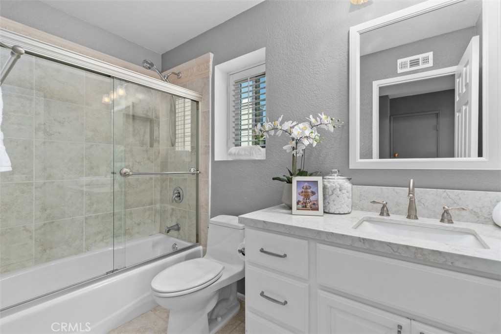 13595 Banyon Road Tustin, CA 92782 - Photo 34 of 48 Upper Hallway Bathroom