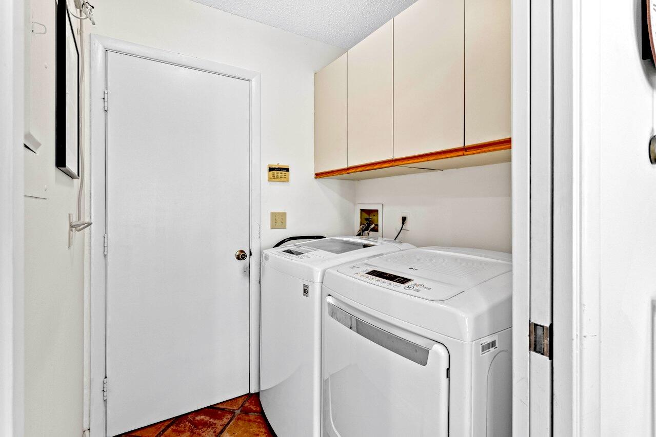 19 Glens Drive West Boynton Beach, FL 33436 - Photo 23 of 69 a utility room with dryer and washer