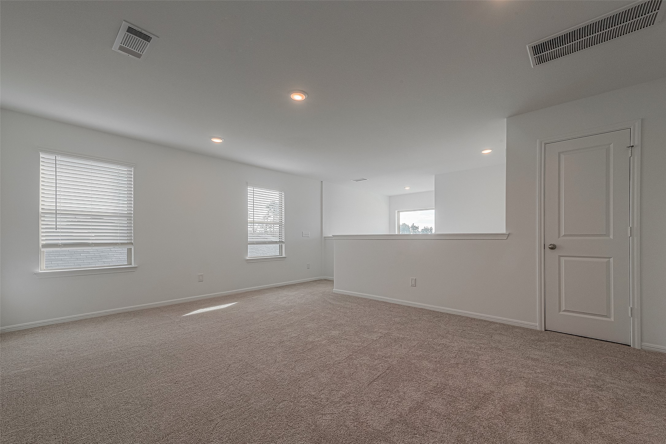 325 Maple Bark Trail Willis, TX 77378 - Photo 17 of 22 a view of room and window