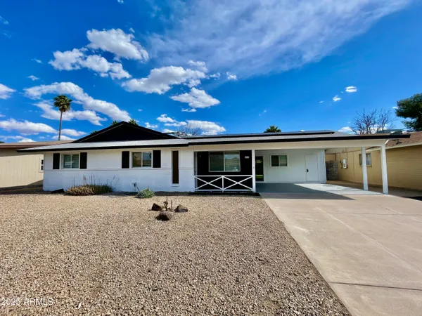 $479,900 | 2213 East Janice Way, Phoenix, AZ 85022