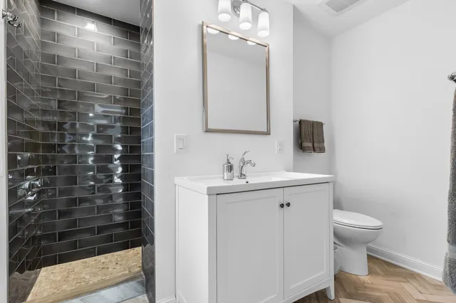 $2,495,000 | 3605 Parkway Street, Deephaven, MN 55391