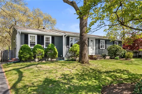 $465,000 | 91 Hilton Road, Warwick, RI 02889