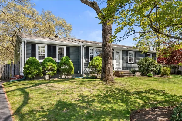$465,000 | 91 Hilton Road, Warwick, RI 02889