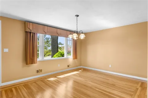 $465,000 | 91 Hilton Road, Warwick, RI 02889