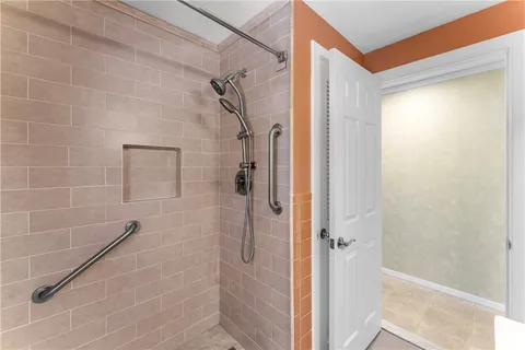 $465,000 | 91 Hilton Road, Warwick, RI 02889