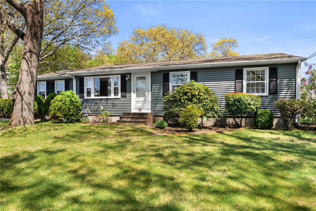 91 Hilton Road Warwick, RI 02889 - Photo 3 of 46