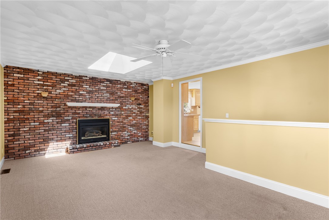 91 Hilton Road Warwick, RI 02889 - Photo 7 of 46