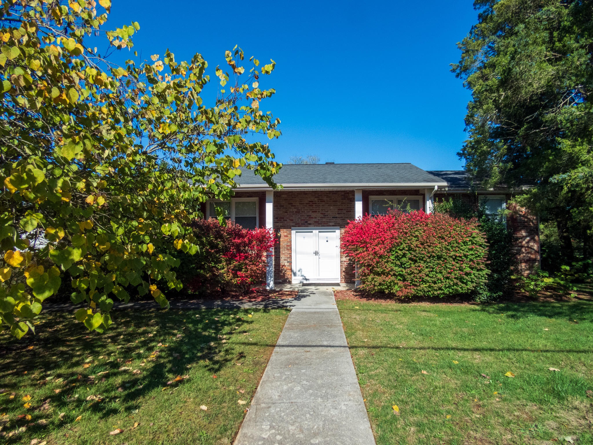 808 Bridgewater Road Knoxville, TN 37923 - Photo 1 of 28 Gallery Image 1