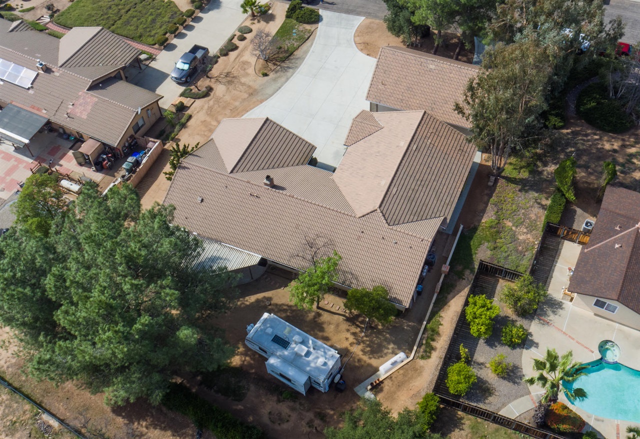 17281 Felipe Road Ramona, CA 92065 - Photo 2 of 25