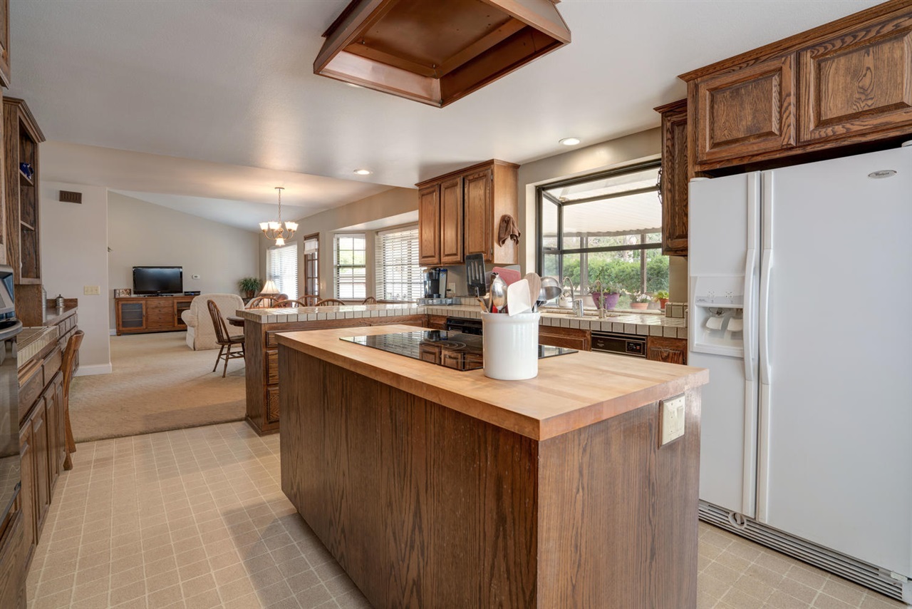 17281 Felipe Road Ramona, CA 92065 - Photo 14 of 25