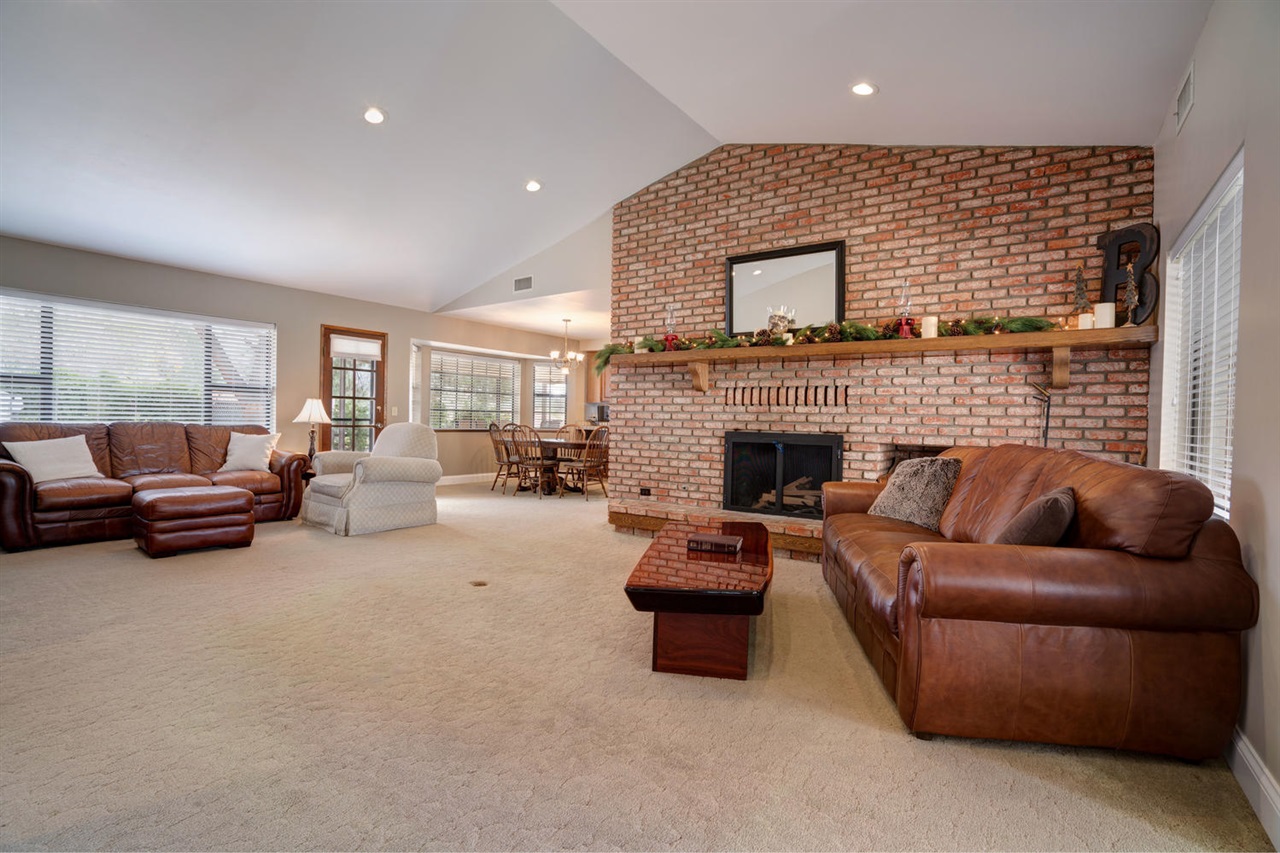 17281 Felipe Road Ramona, CA 92065 - Photo 9 of 25