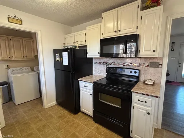 $275,000 | 6912 Harlow Drive, Archdale, NC 27263