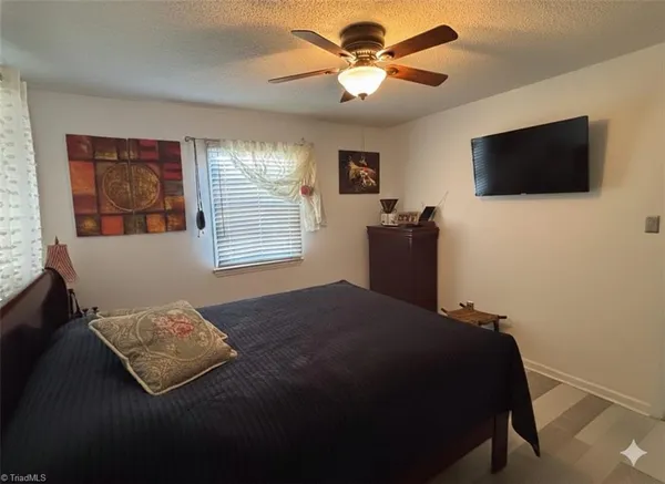 $260,000 | 6912 Harlow Drive, Archdale, NC 27263