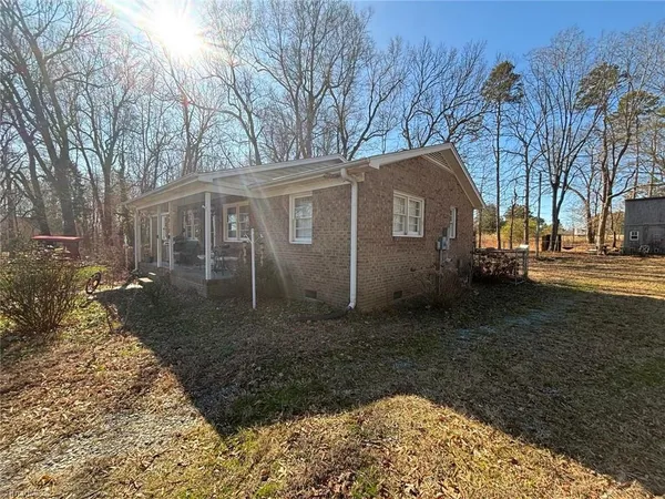$260,000 | 6912 Harlow Drive, Archdale, NC 27263