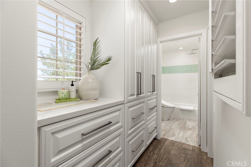 52 Scarlet Bloom Irvine, CA 92618 - Photo 17 of 43 Built-in Cabinetry