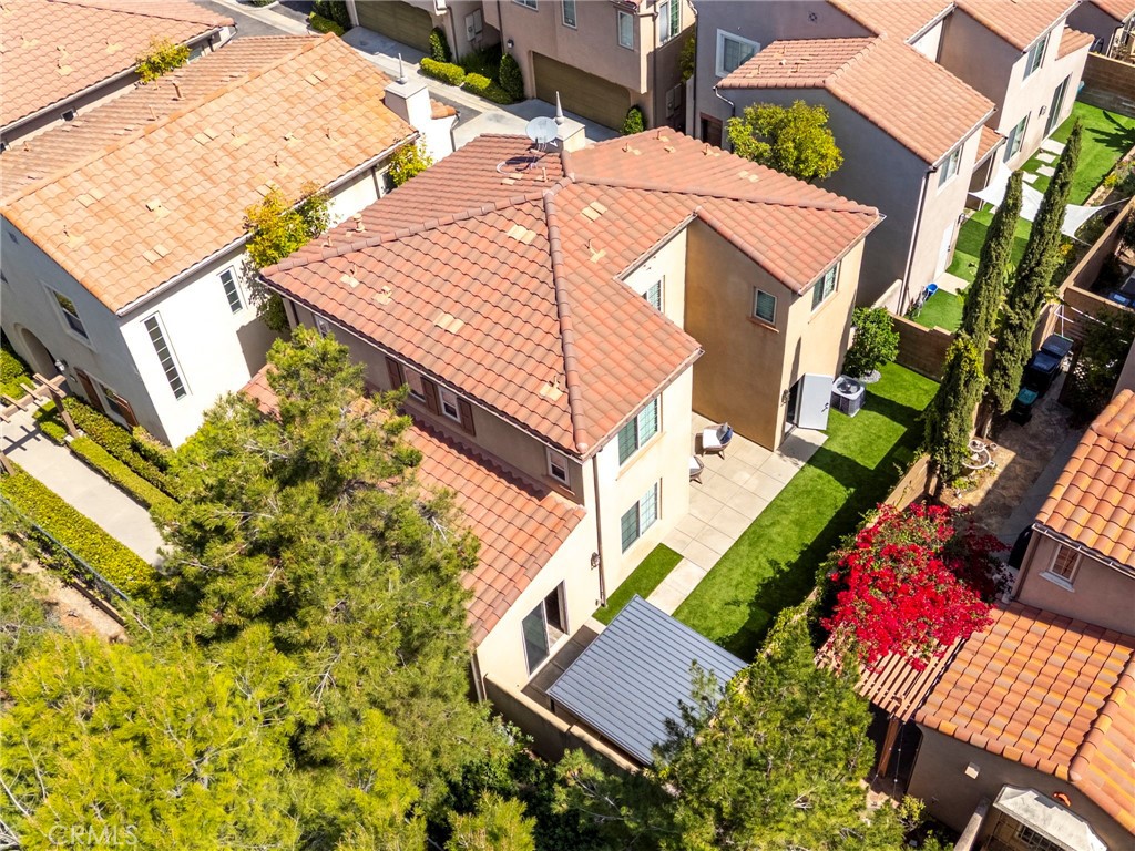 52 Scarlet Bloom Irvine, CA 92618 - Photo 26 of 43 End Unit
Detached