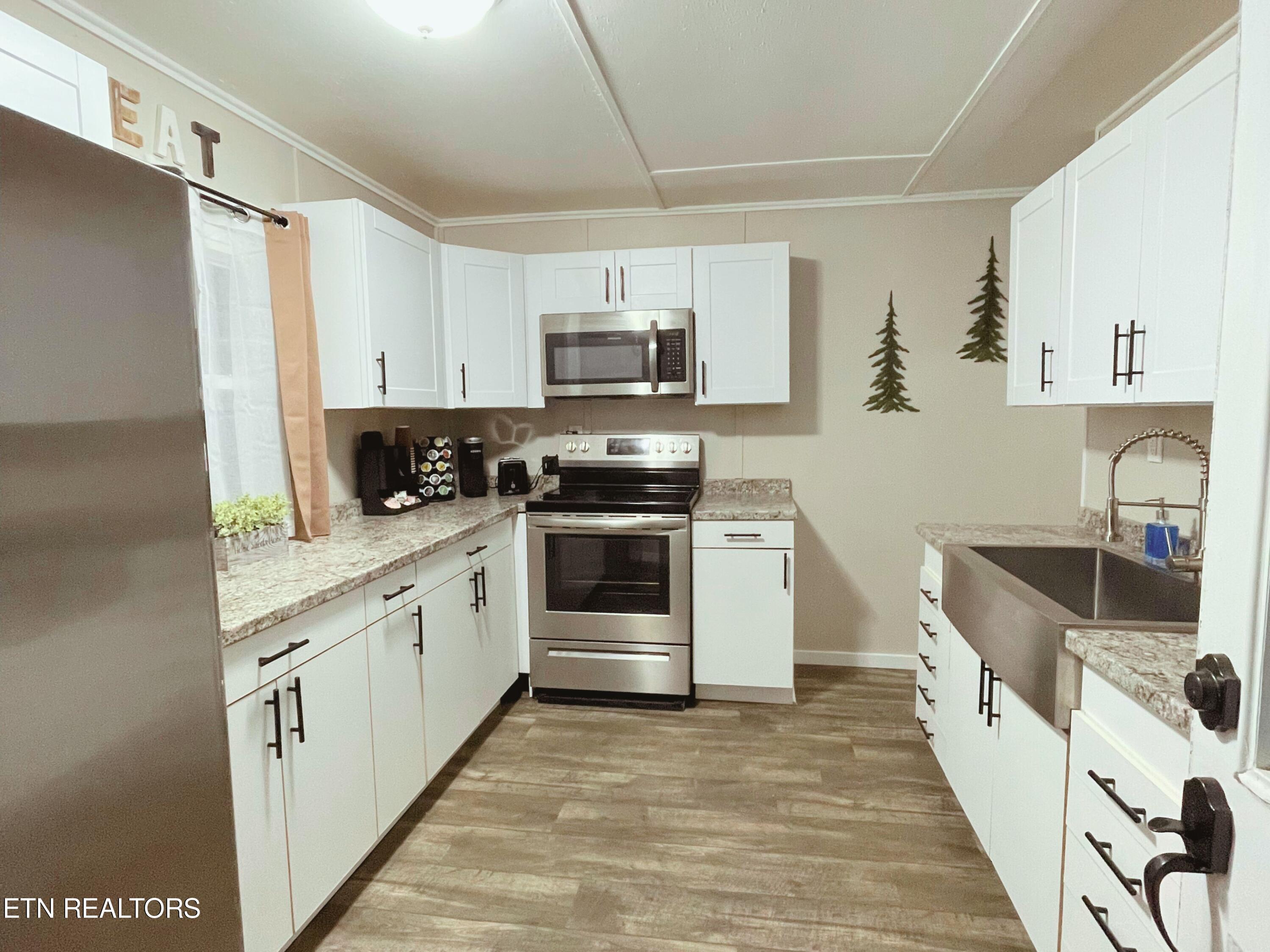 101 Hamilton Circle Oak Ridge, TN 37830 - Photo 15 of 26 Kitchen Image 1 - 101