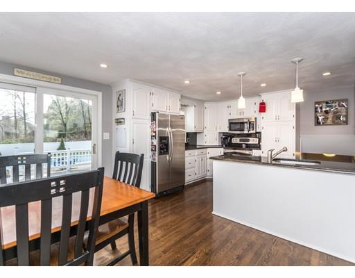 39 Graymore Road Waltham, MA 02451 - Photo 3 of 30