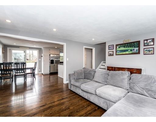 39 Graymore Road Waltham, MA 02451 - Photo 7 of 30