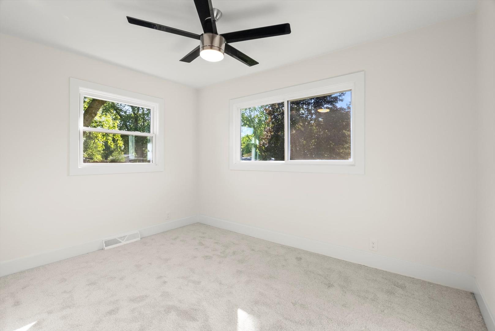 39 Hampton Road Montgomery, IL 60538 - Photo 8 of 16