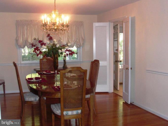6200 Chesterbrook Road McLean, VA 22101 - Photo 13 of 15 Living Room #2