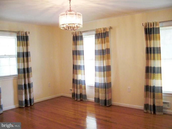 6200 Chesterbrook Road McLean, VA 22101 - Photo 4 of 15 Master Bedroom