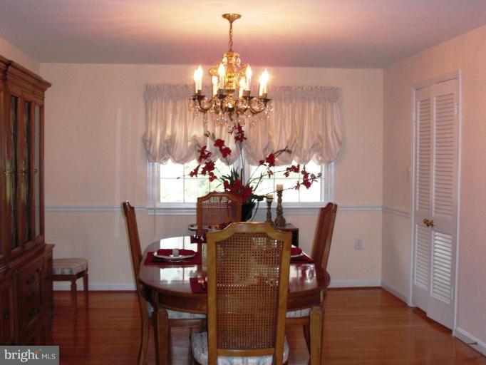 6200 Chesterbrook Road McLean, VA 22101 - Photo 8 of 15 Dining Room