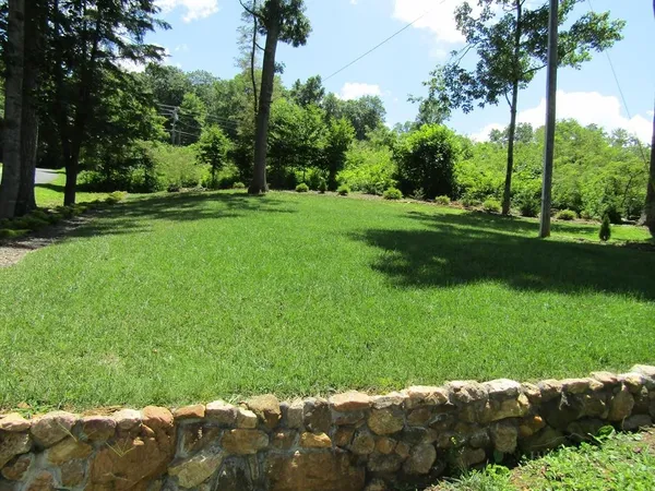 $1,750 | 807 Mt Jefferson Road, West Jefferson, NC 28694