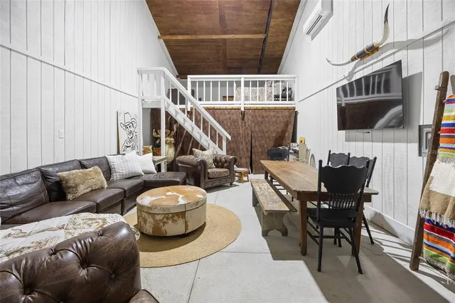 $1,650,000 | 41526 Saddle Ridge Lane, Weirsdale, FL 32195