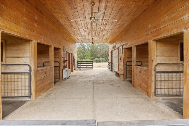 $1,650,000 | 41526 Saddle Ridge Lane, Weirsdale, FL 32195