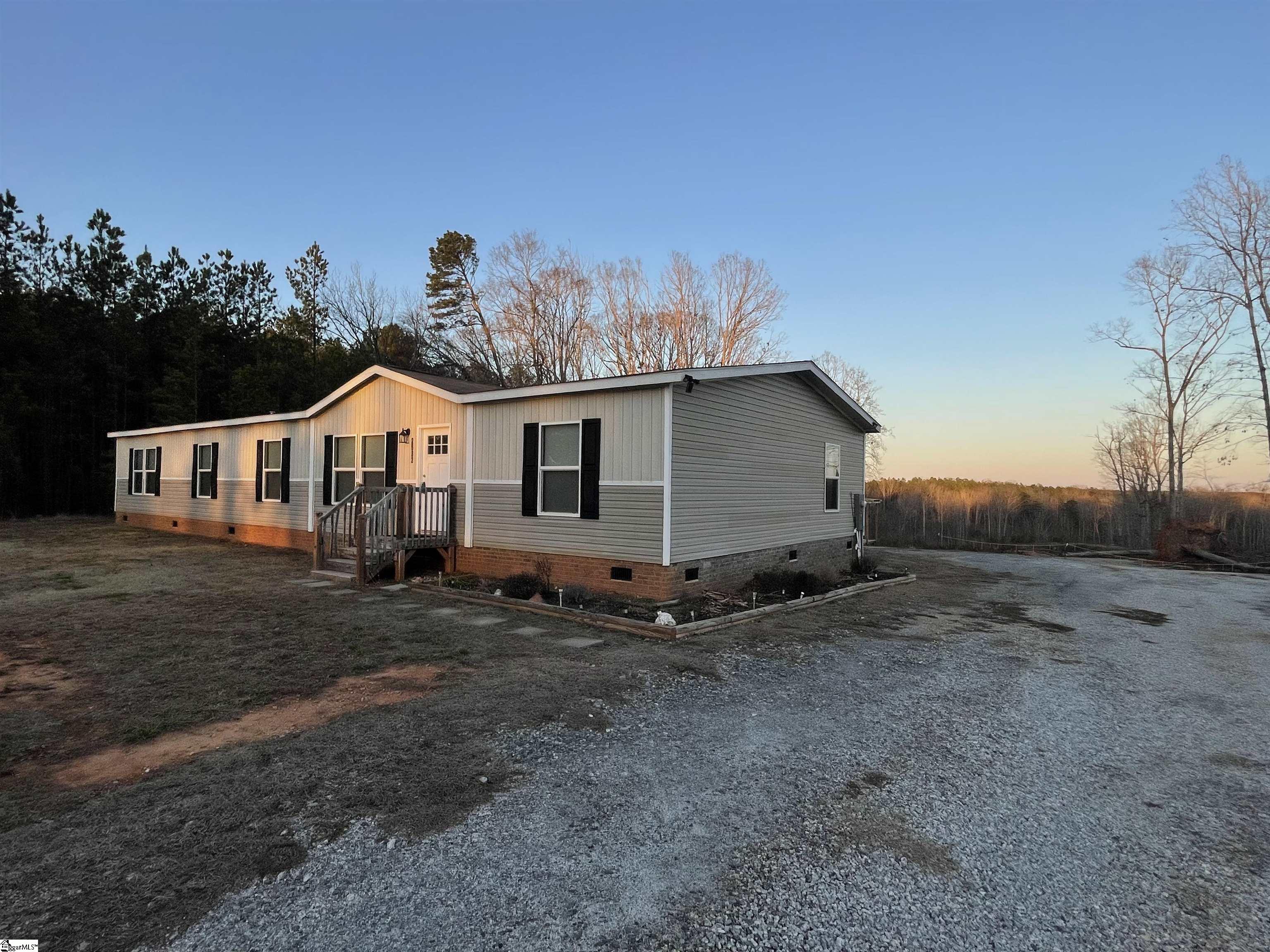 2532 Torrington Road Laurens, SC 29360 - Photo 1 of 28 Gallery Image 1