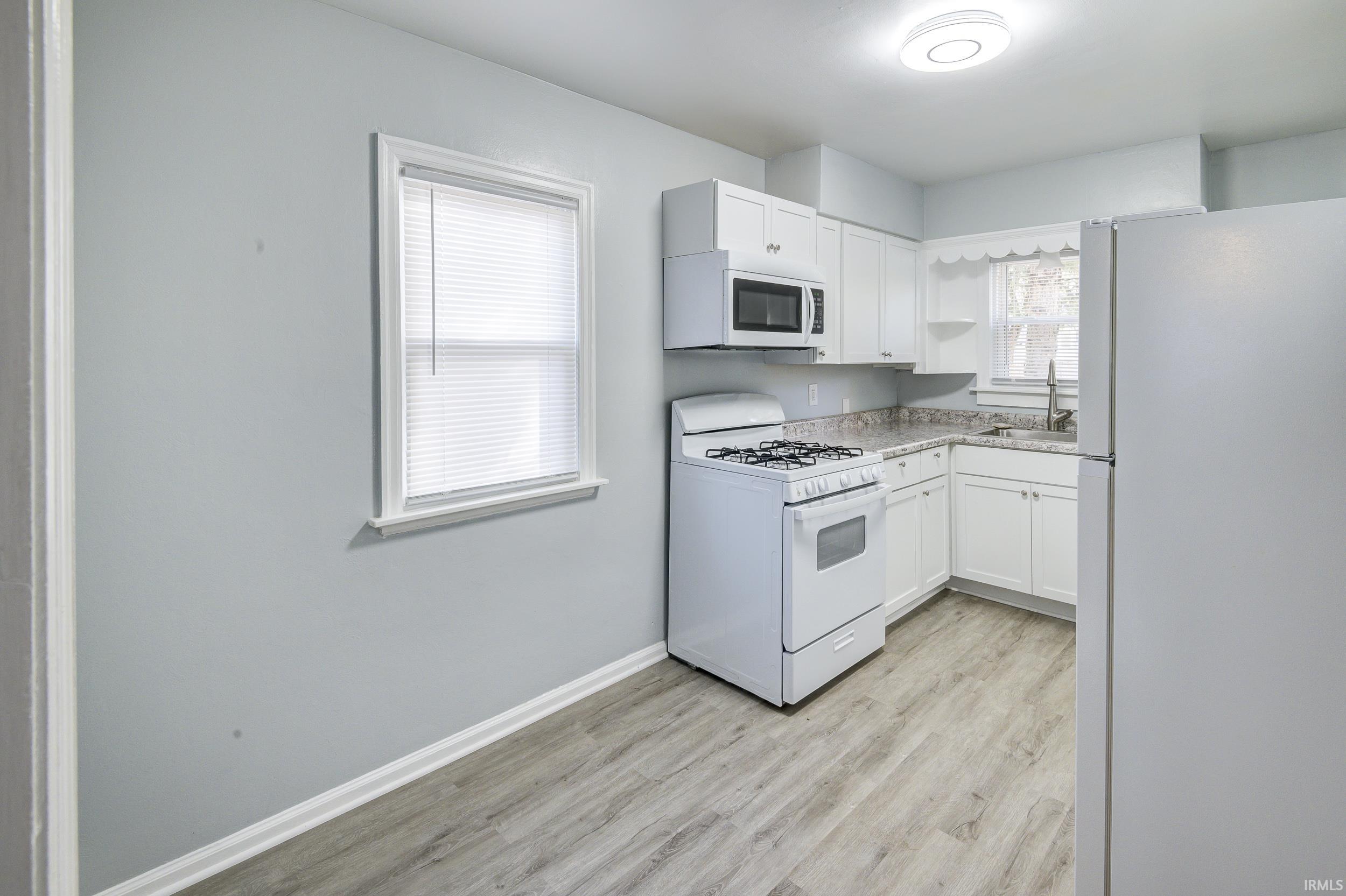936 Baxter Street Fort Wayne, IN 46806 - Photo 14 of 36 Gallery Image 14