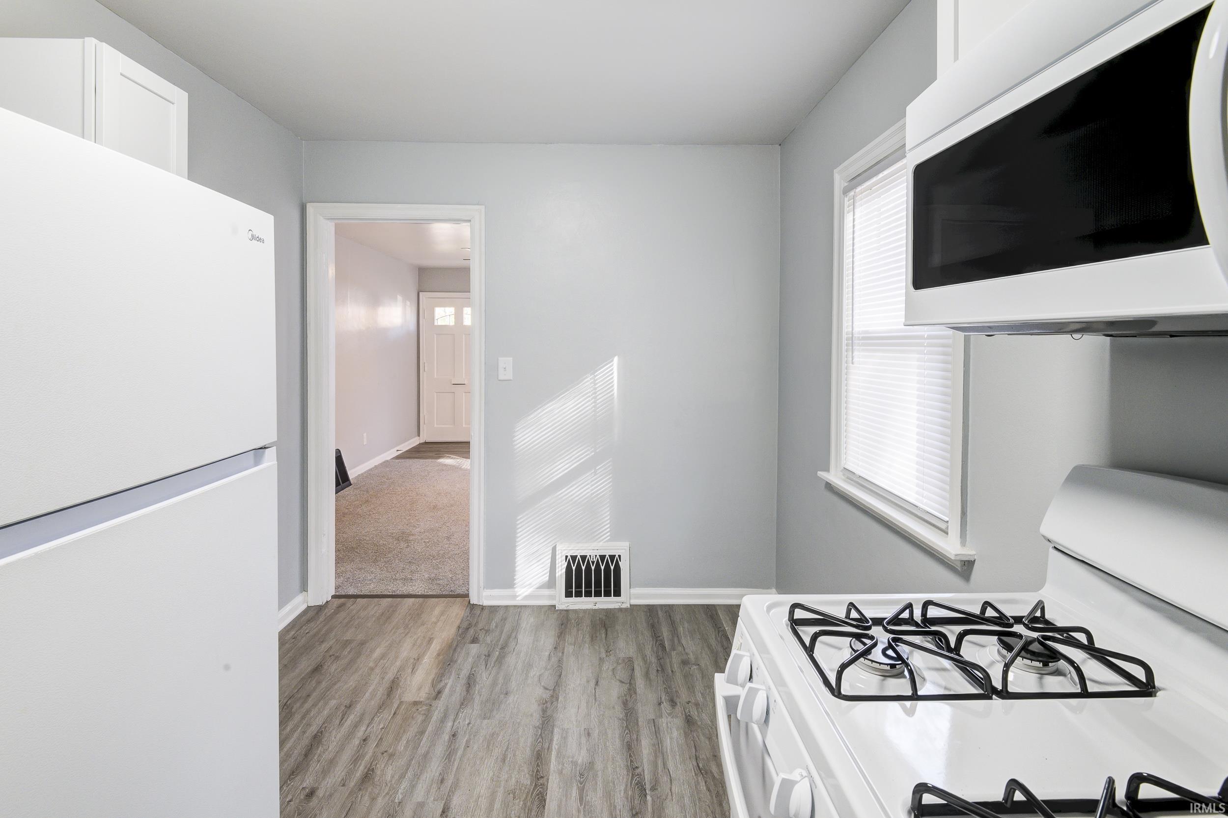 936 Baxter Street Fort Wayne, IN 46806 - Photo 17 of 36 Gallery Image 17