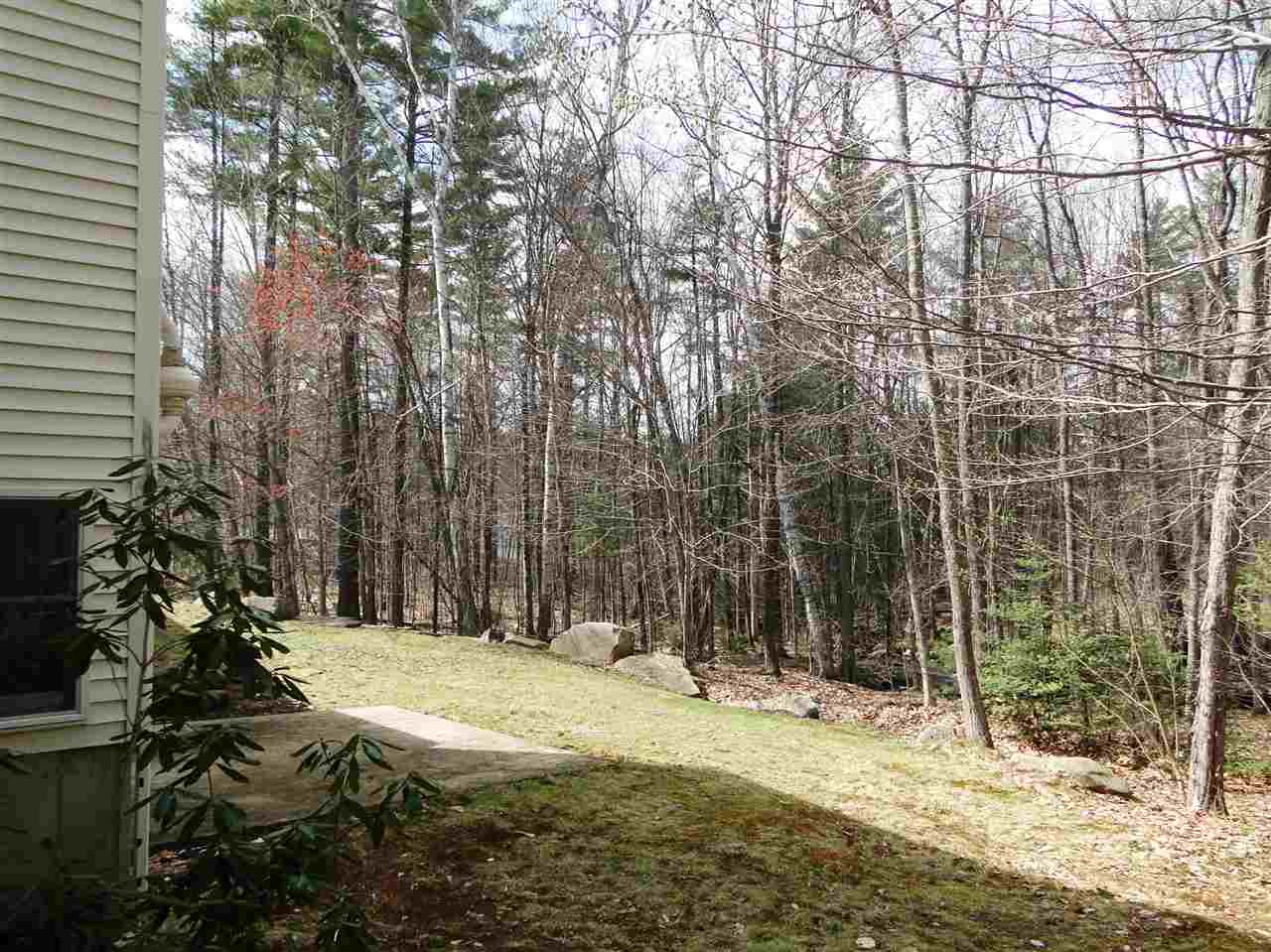 819 Stockbridge Corner Road Alton, NH 03809 - Photo 5 of 33