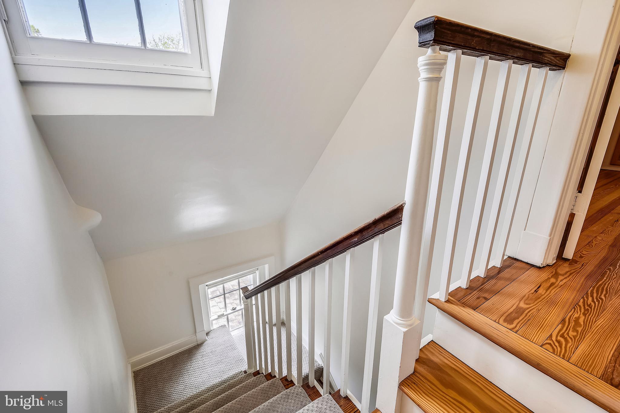104 Tunbridge Road Baltimore, MD 21212 - Photo 55 of 62 Light filled back staircase