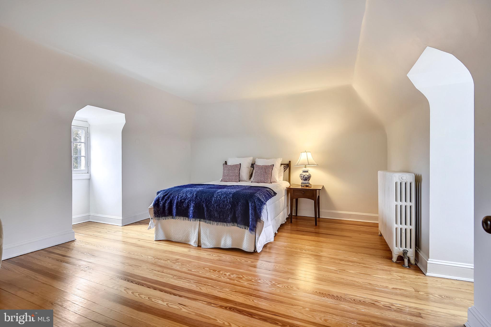 104 Tunbridge Road Baltimore, MD 21212 - Photo 56 of 62 Bedroom on upper level with plenty of light