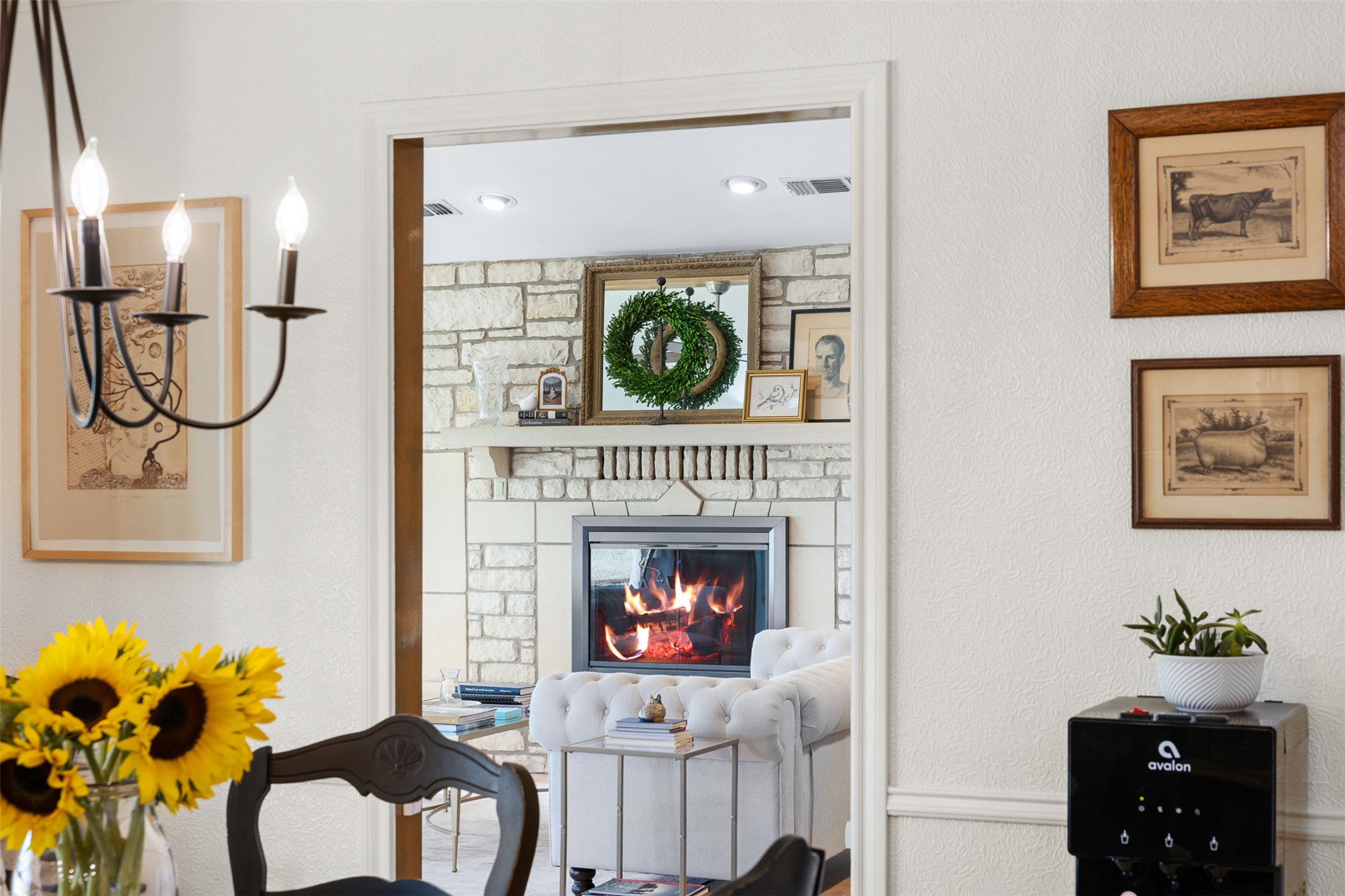 197 Live Oak Cemetery Road Killeen, TX 76542 - Photo 17 of 40 a living room with furniture and a fireplace