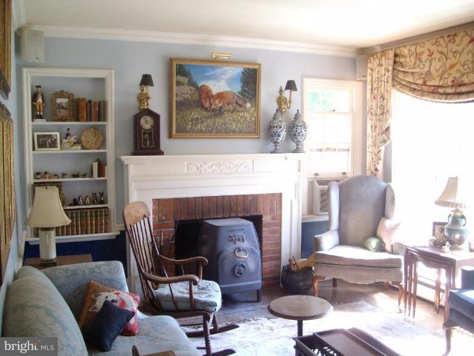 3763 Houcks Road Monkton, MD 21111 - Photo 3 of 10 Living Room