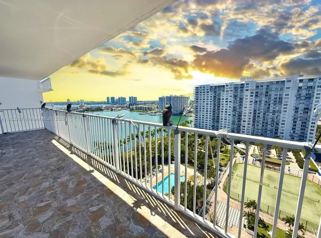 $375,000 | 2851 Northeast 183rd Street, Unit 1706E, Aventura, FL 33160