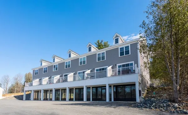 $3,200 | 89 West Main Street, Unit 207, Northborough, MA 01532
