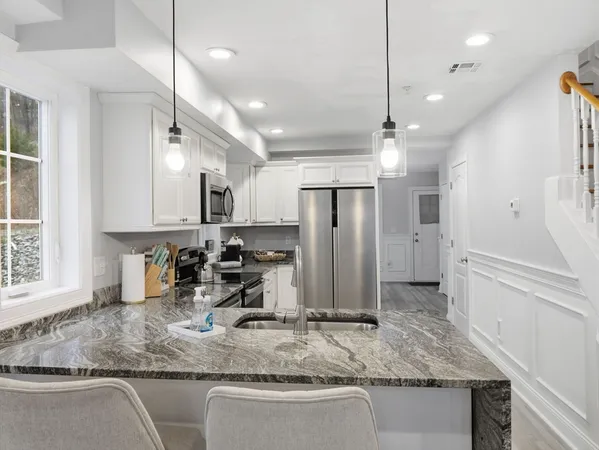 $3,200 | 89 West Main Street, Unit 207, Northborough, MA 01532