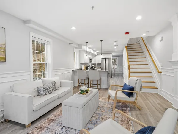 $3,200 | 89 West Main Street, Unit 207, Northborough, MA 01532