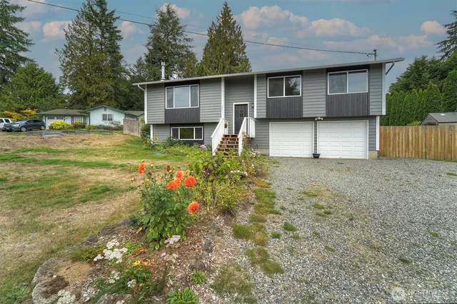 $550,000 | 1841 Northwest Russell Street, Poulsbo, WA 98370